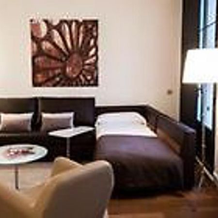 Izaka Apartments D377 Barcelona Exterior photo